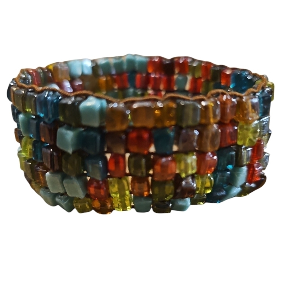 Gorgeous vintage handmade glass bead stretch bracelet with tiny square tiles